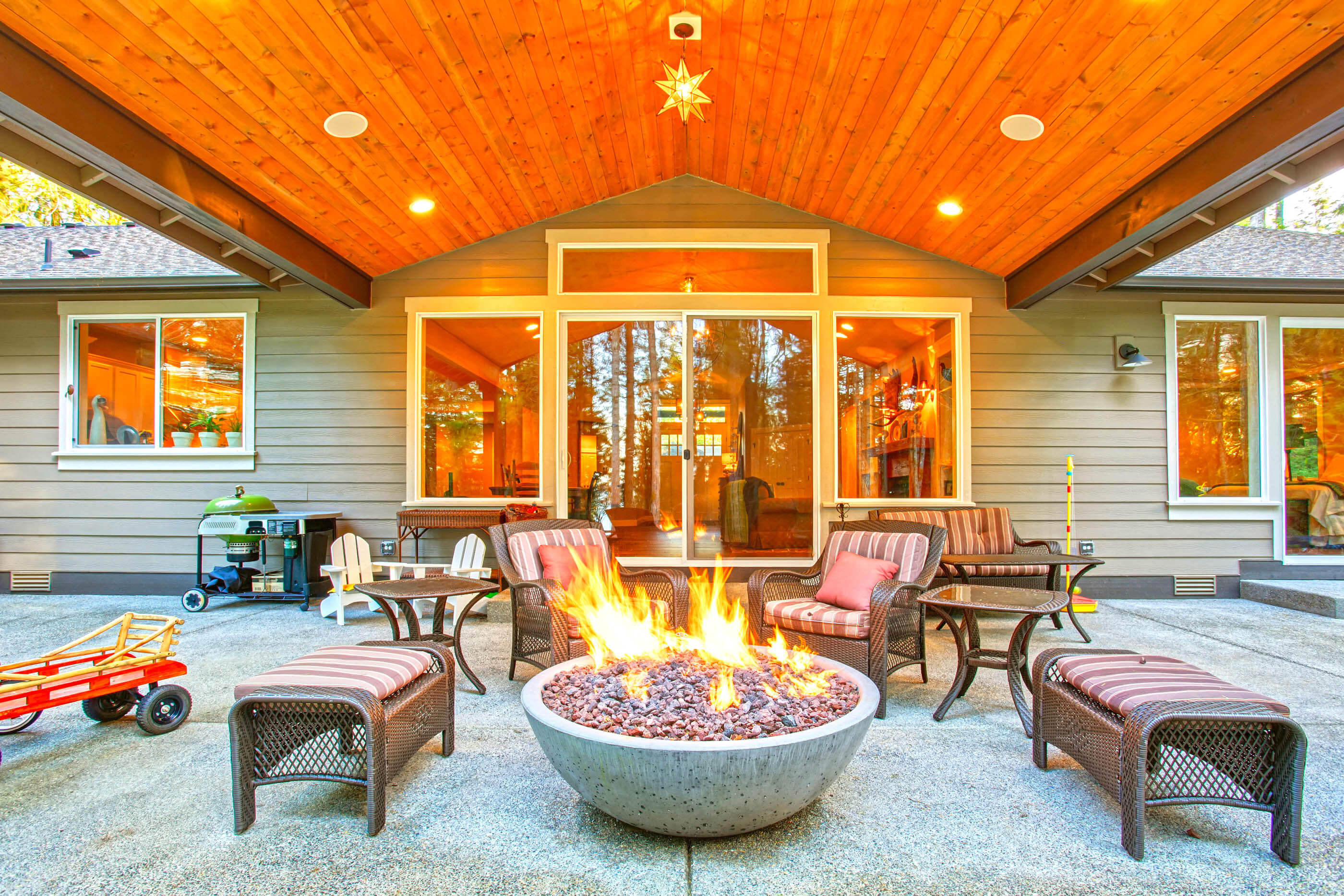 Houston Outdoor Fireplaces Poolside, Outdoor Fire Pit Houston Tx