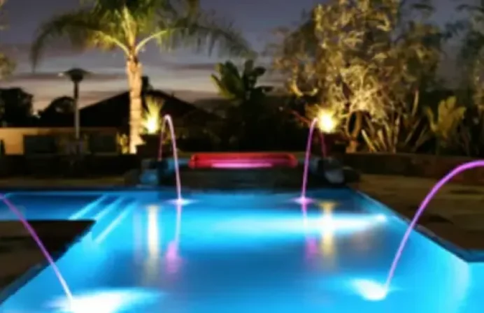 Commercial Swimming Pools